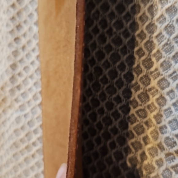 **SOLD** wide saddle hide leather belt, to fit 32-35in waist 12-14 brass buckles - Picture 6 of 16